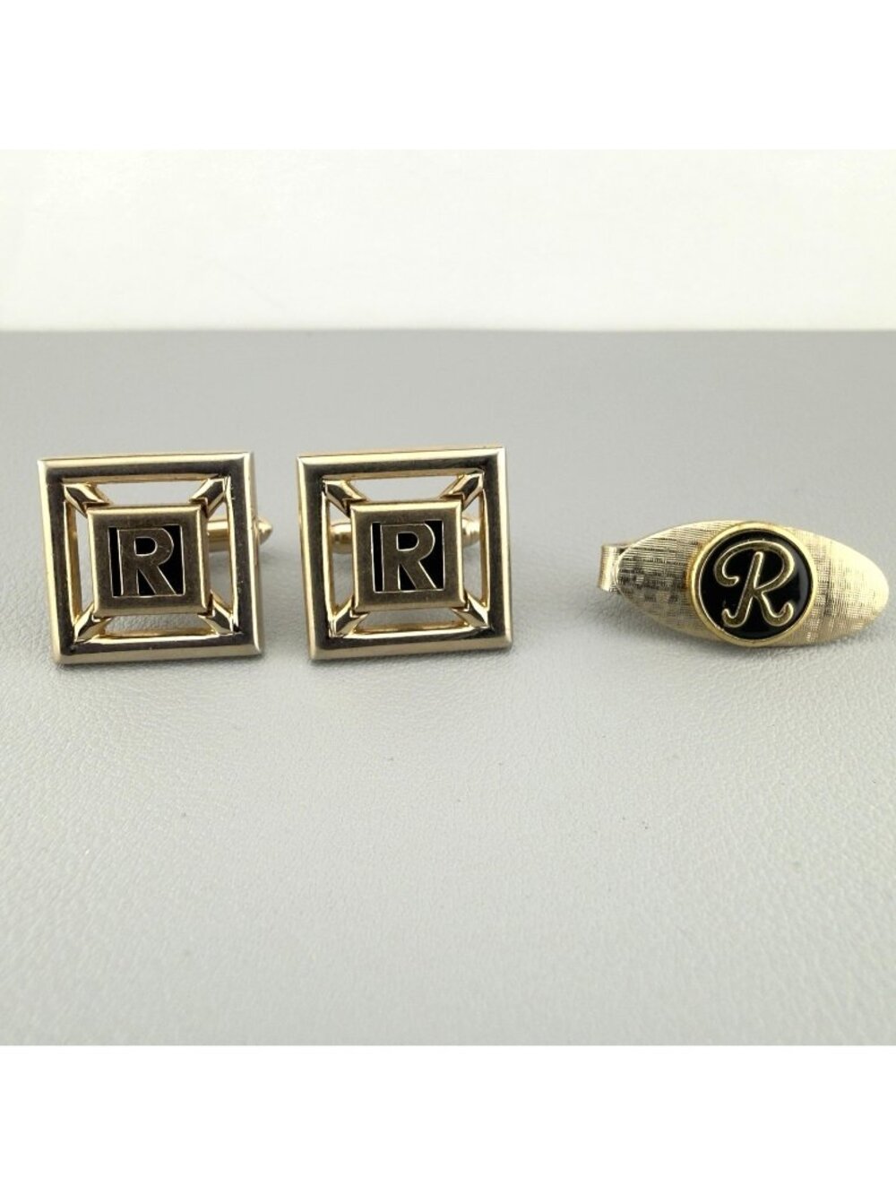 Vintage Swank Cufflinks Tie Bar Set Gold Tone Initial R Monogram Square MCM